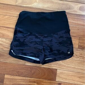 GAP fit Camo Maternity Athletic Shorts